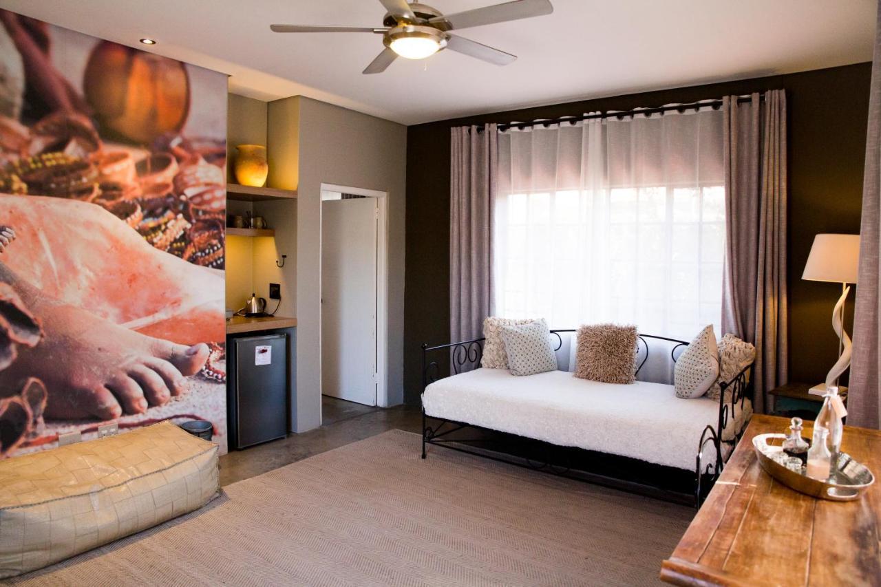 Olive Grove Guesthouse Виндхук Экстерьер фото